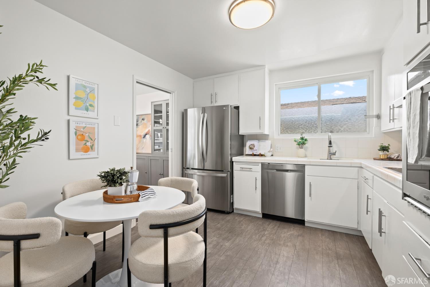 Detail Gallery Image 7 of 22 For 31 Canterbury Ave, Daly City,  CA 94015 - 3 Beds | 1/1 Baths