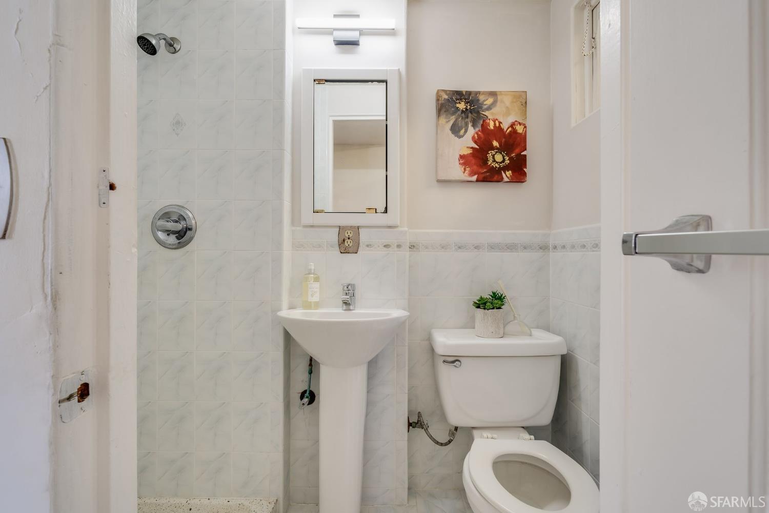 Detail Gallery Image 7 of 42 For 4527 Balboa St, San Francisco,  CA 94121 - 2 Beds | 2 Baths