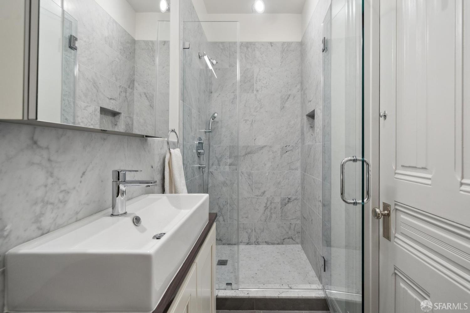 Photo #26: 425055820 Listing: Photo #26
