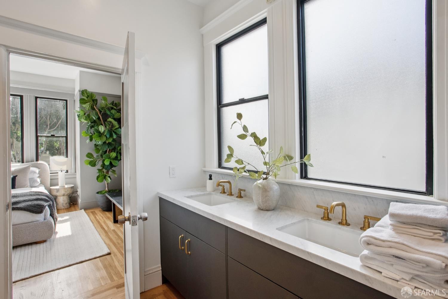 Detail Gallery Image 26 of 51 For 1396 Pacific Ave, San Francisco,  CA 94123 - 3 Beds | 2 Baths