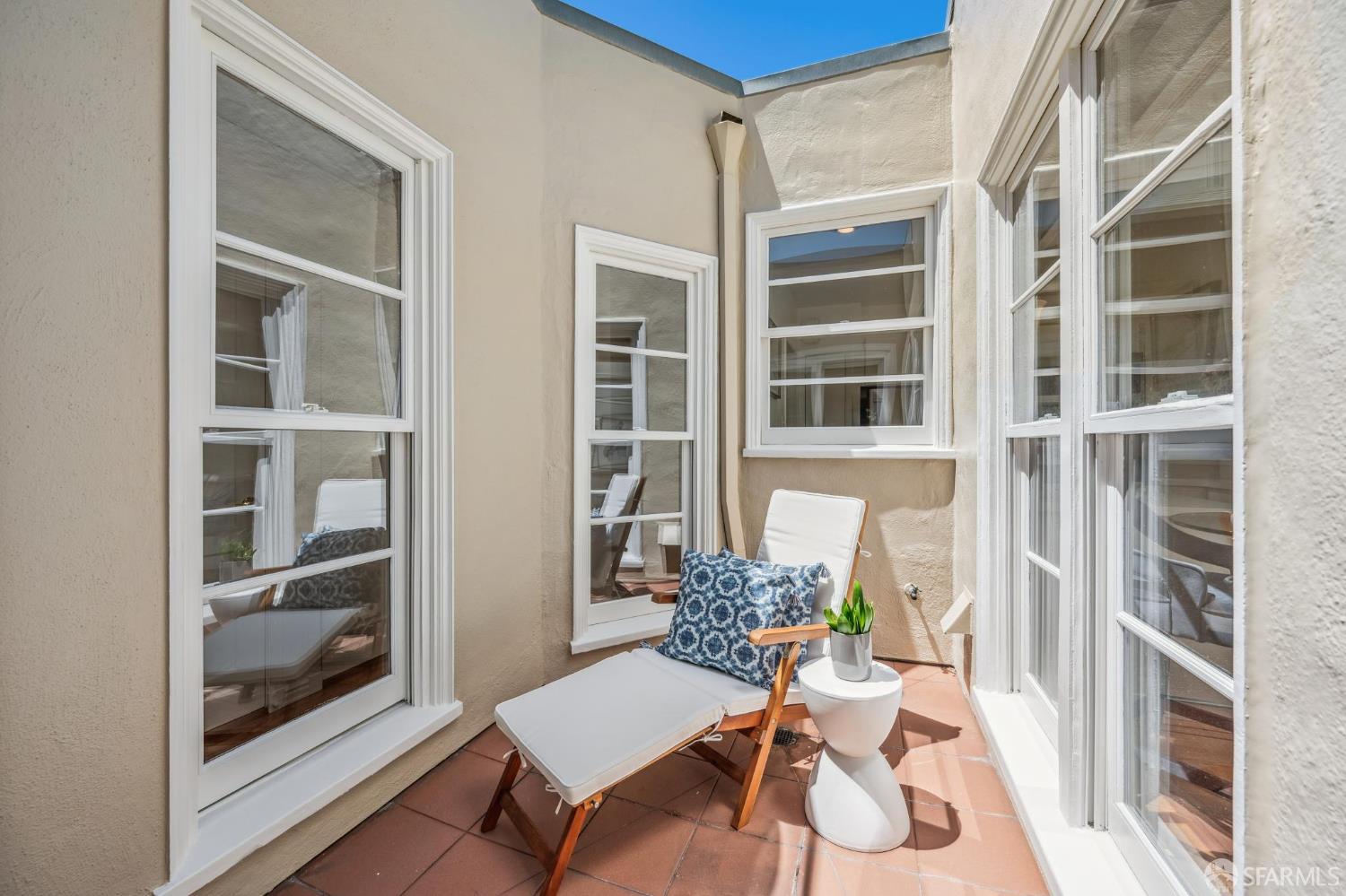 Detail Gallery Image 16 of 66 For 25 Roselyn Ter, San Francisco,  CA 94118 - 3 Beds | 2 Baths