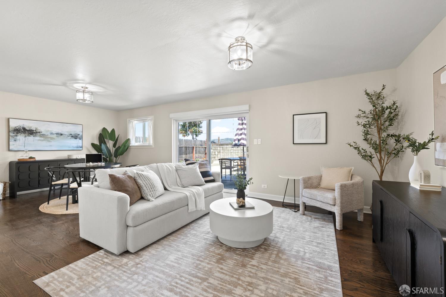 Detail Gallery Image 15 of 22 For 31 Canterbury Ave, Daly City,  CA 94015 - 3 Beds | 1/1 Baths