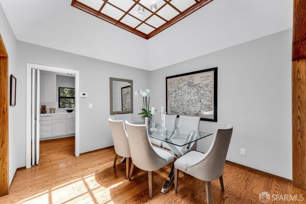 Detail Gallery Image 16 of 95 For 35 Ardilla Rd, Orinda,  CA 94563 - 4 Beds | 4 Baths