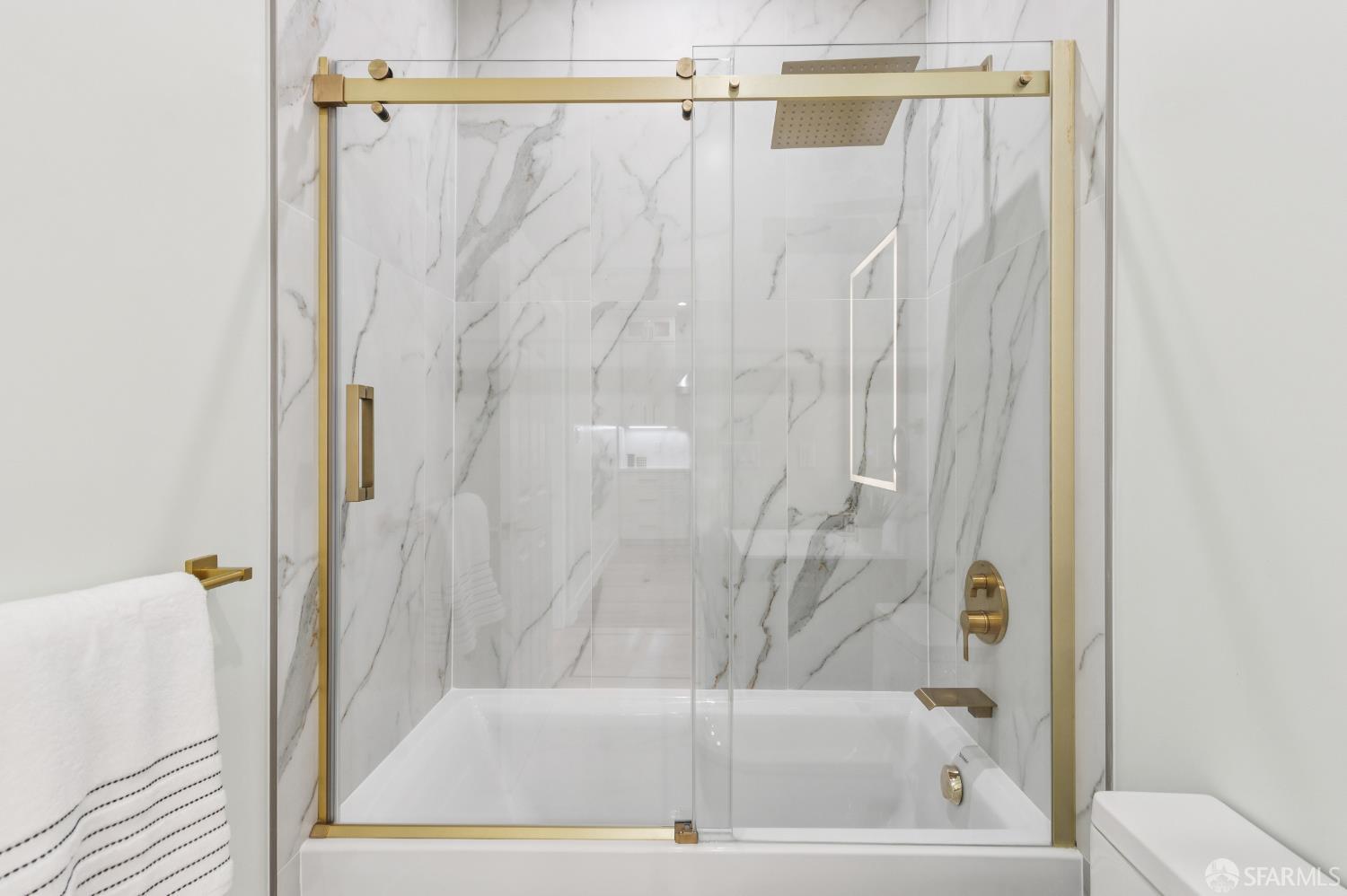 Detail Gallery Image 46 of 98 For 276 Seneca Ave, San Francisco,  CA 94112 - 5 Beds | 5 Baths