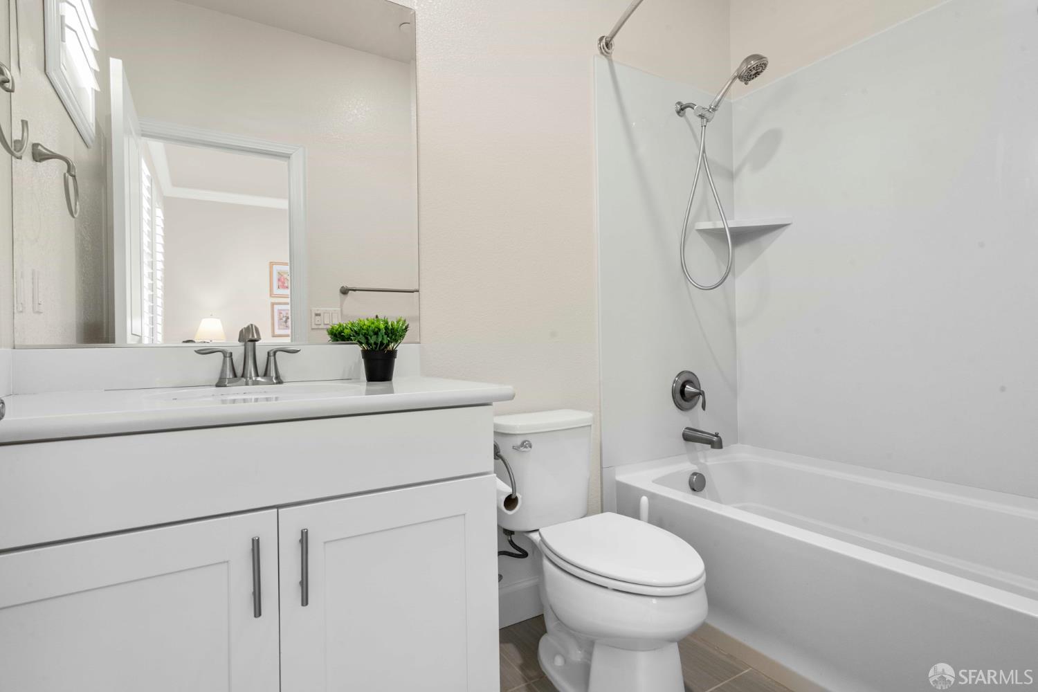 Detail Gallery Image 43 of 53 For 382 Crestview Cir, Daly City,  CA 94015 - 5 Beds | 4 Baths