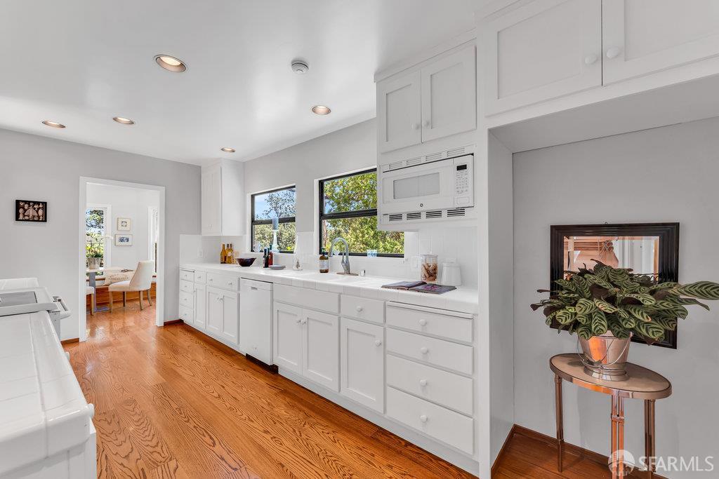 Detail Gallery Image 35 of 95 For 35 Ardilla Rd, Orinda,  CA 94563 - 4 Beds | 4 Baths