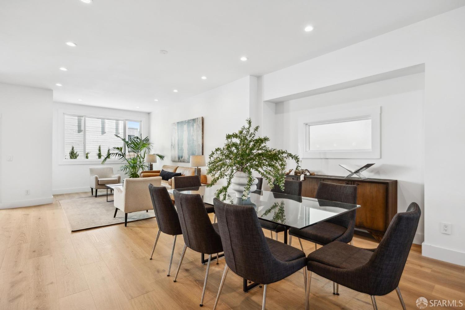 Detail Gallery Image 11 of 96 For 2418 21st Ave, San Francisco,  CA 94116 - 5 Beds | 3/1 Baths
