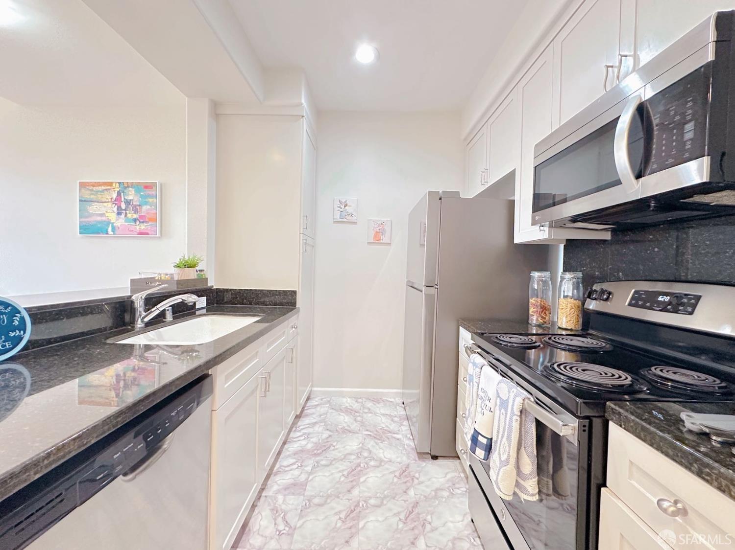 Detail Gallery Image 8 of 30 For 1951 Ofarrell St #420,  San Mateo,  CA 94403 - 2 Beds | 1 Baths