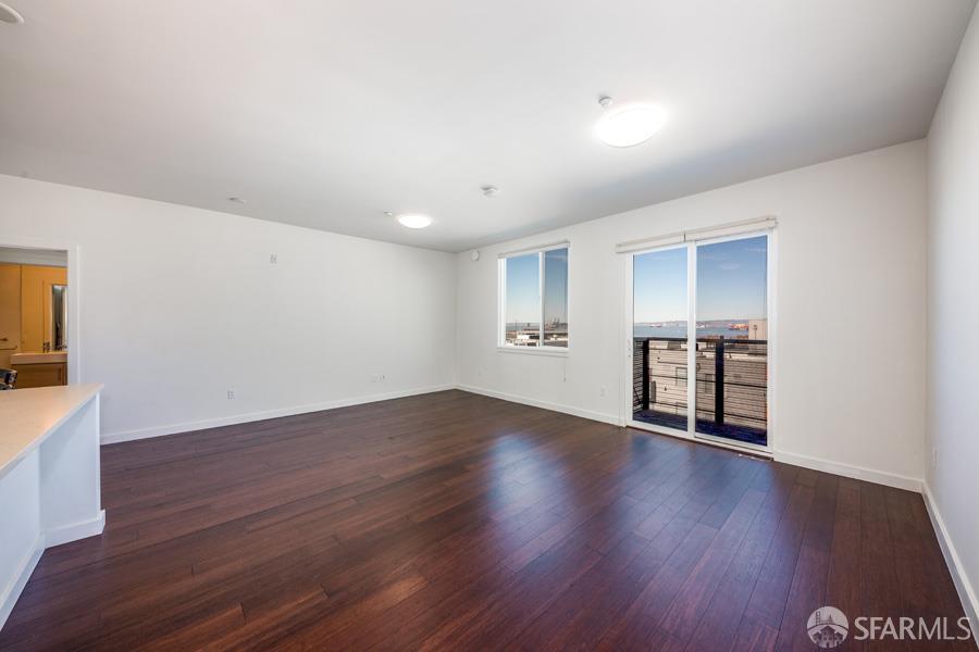 Detail Gallery Image 2 of 34 For 50 Jerrold Ave #304,  San Francisco,  CA 94124 - 2 Beds | 2 Baths