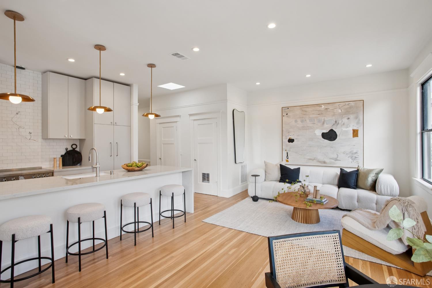 Detail Gallery Image 14 of 51 For 1396 Pacific Ave, San Francisco,  CA 94123 - 3 Beds | 2 Baths