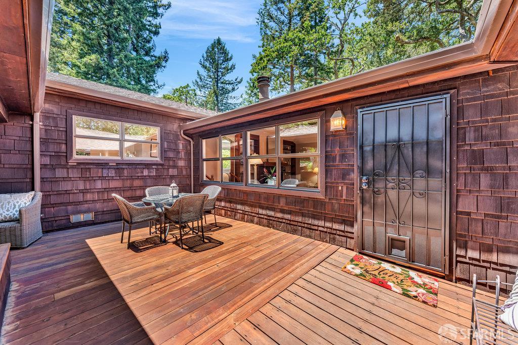 Detail Gallery Image 7 of 95 For 35 Ardilla Rd, Orinda,  CA 94563 - 4 Beds | 4 Baths
