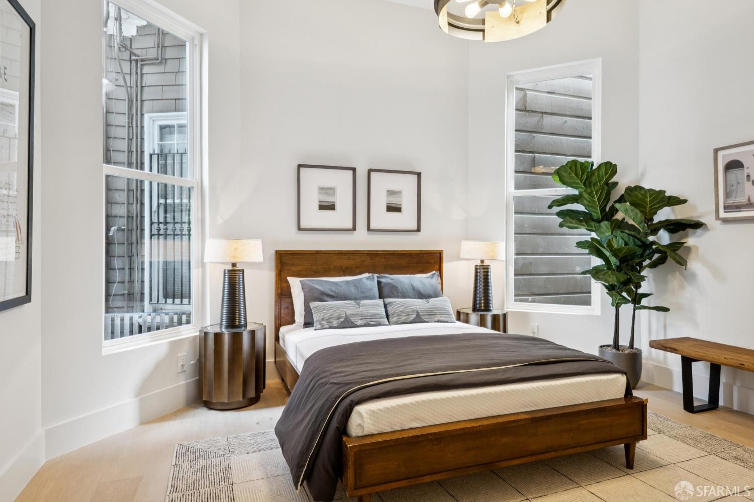 Detail Gallery Image 13 of 33 For 102 Baker St a,  San Francisco,  CA 94117 - 3 Beds | 3/1 Baths