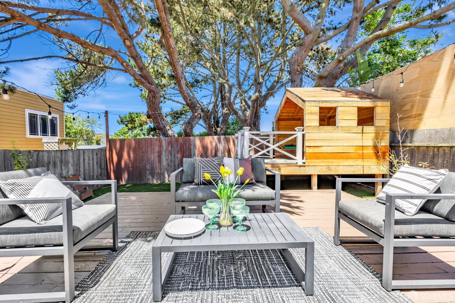 Detail Gallery Image 37 of 42 For 2930 Rivera St, San Francisco,  CA 94116 - 3 Beds | 3 Baths