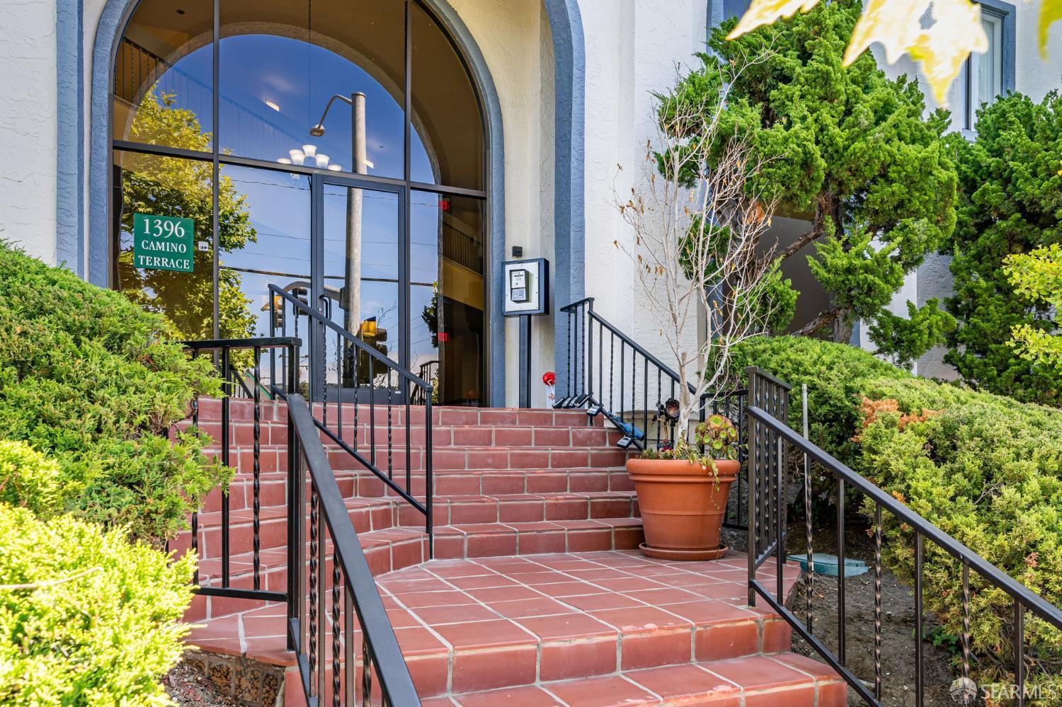 Detail Gallery Image 35 of 36 For 1396 El Camino Real #110,  Millbrae,  CA 94030 - 2 Beds | 2 Baths