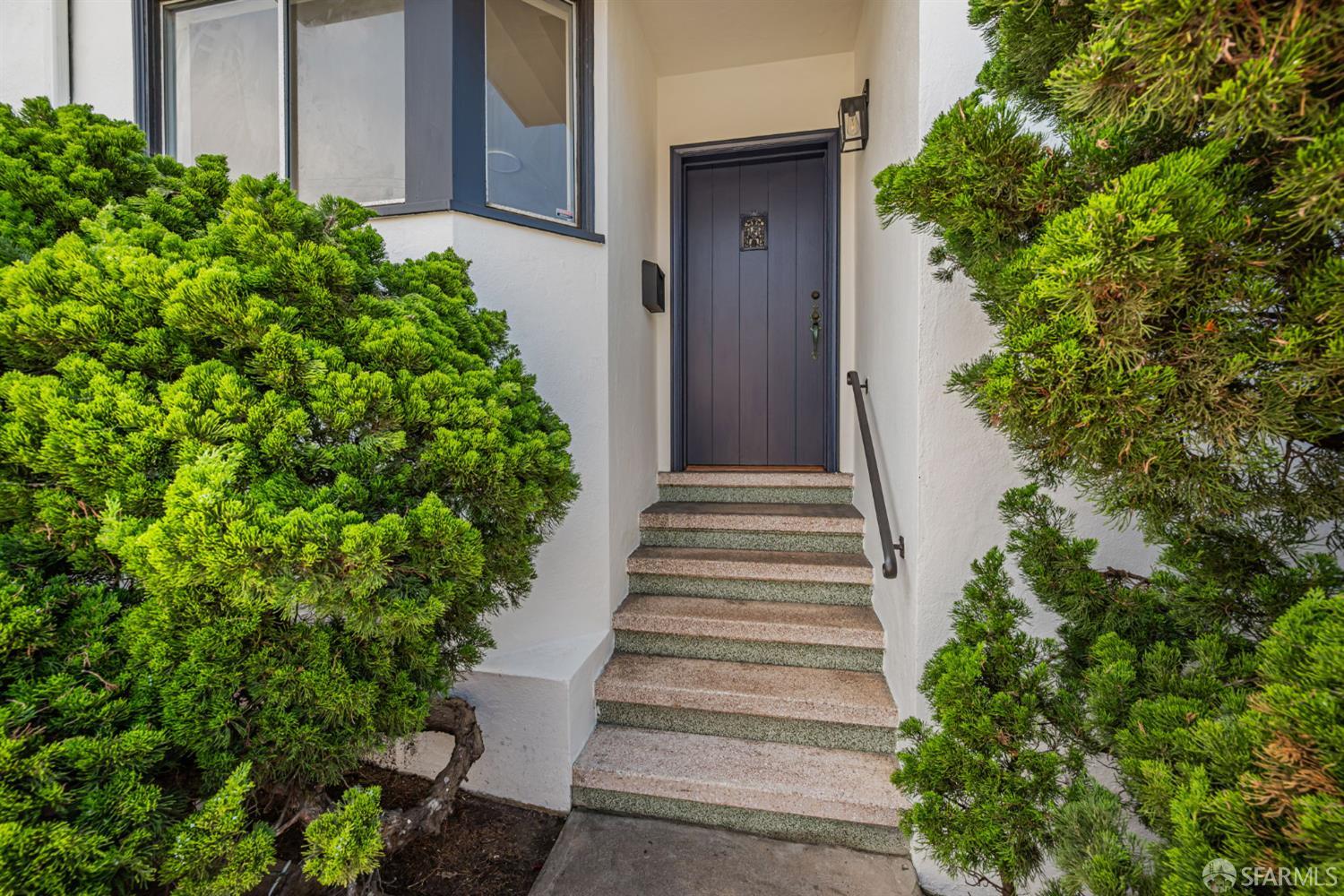 Detail Gallery Image 4 of 42 For 1601 34th Ave, San Francisco,  CA 94122 - 3 Beds | 2 Baths