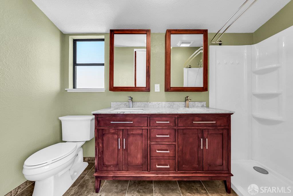 Detail Gallery Image 33 of 69 For 23599 Matthew Ct, Hayward,  CA 94541 - 3 Beds | 3 Baths