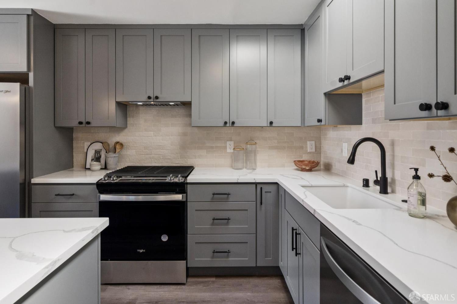 Detail Gallery Image 15 of 54 For 363 Prague St, San Francisco,  CA 94112 - 4 Beds | 2 Baths