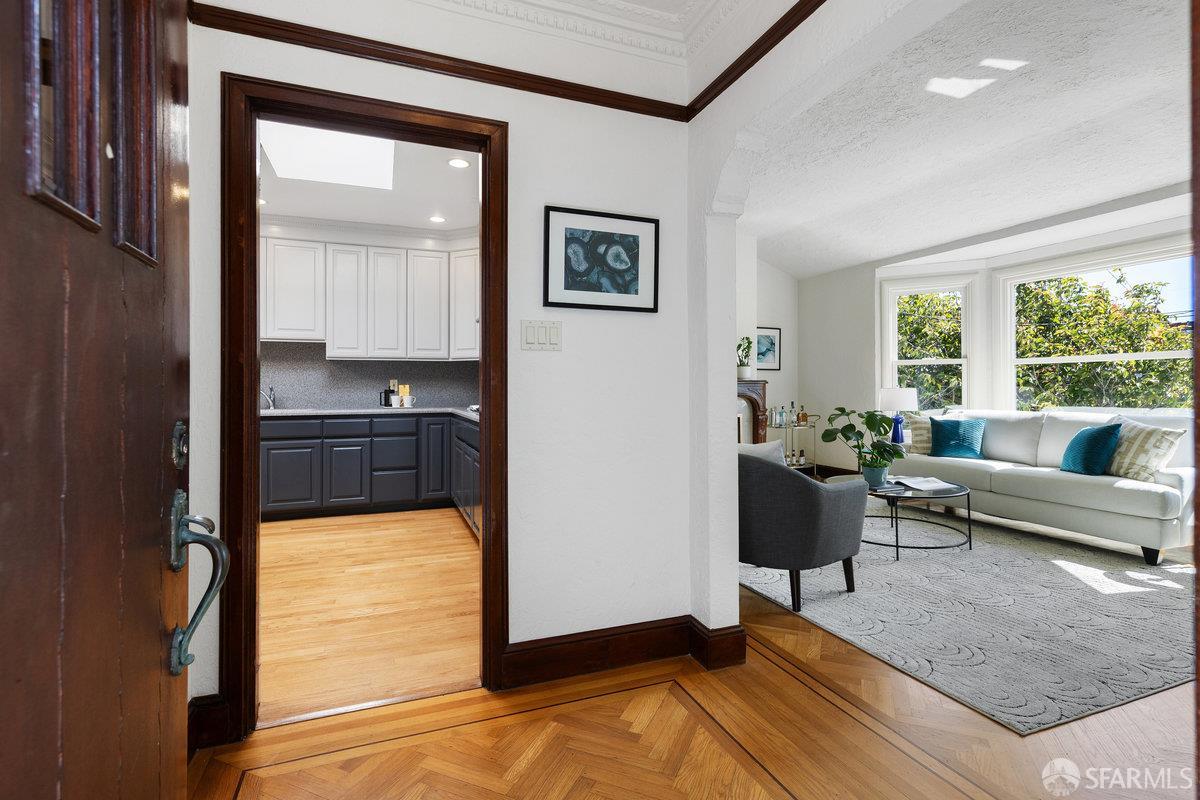 Detail Gallery Image 2 of 31 For 1751 25th Ave, San Francisco,  CA 94122 - 3 Beds | 2 Baths