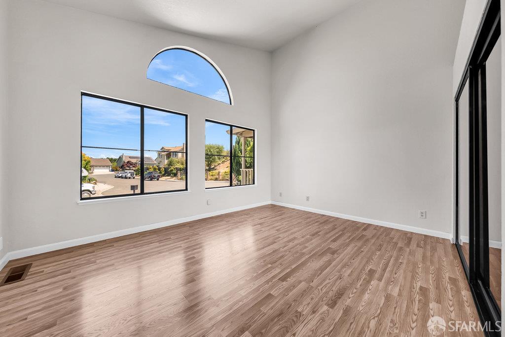 Detail Gallery Image 30 of 69 For 23599 Matthew Ct, Hayward,  CA 94541 - 3 Beds | 3 Baths