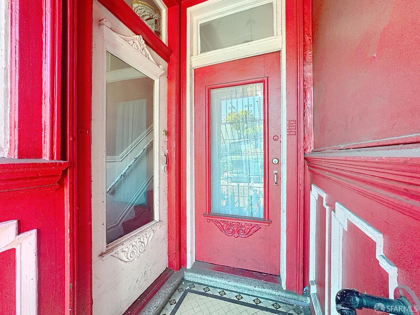 Detail Gallery Image 5 of 22 For 1524 Haight St, San Francisco,  CA 94117 - – Beds | – Baths