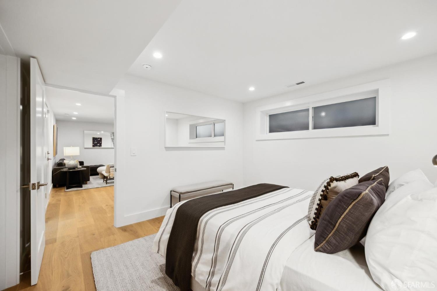Detail Gallery Image 82 of 96 For 2418 21st Ave, San Francisco,  CA 94116 - 5 Beds | 3/1 Baths