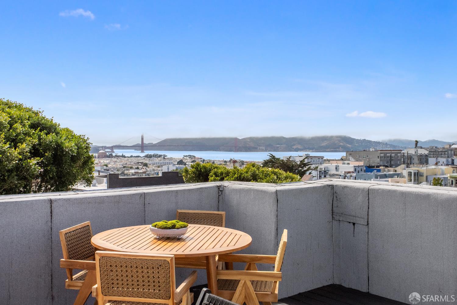 Detail Gallery Image 12 of 51 For 1396 Pacific Ave, San Francisco,  CA 94123 - 3 Beds | 2 Baths