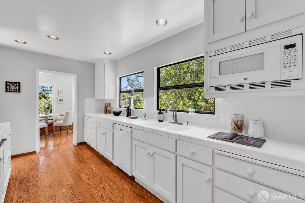Detail Gallery Image 36 of 95 For 35 Ardilla Rd, Orinda,  CA 94563 - 4 Beds | 4 Baths
