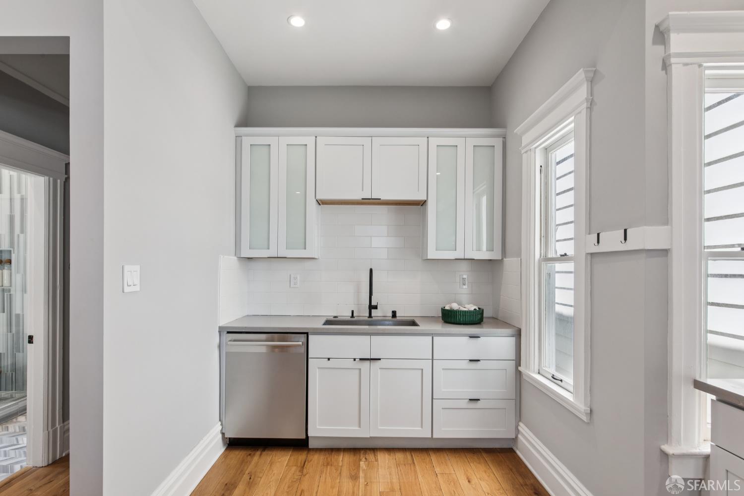 Detail Gallery Image 17 of 39 For 1035 Natoma St, San Francisco,  CA 94103 - 3 Beds | 1/1 Baths