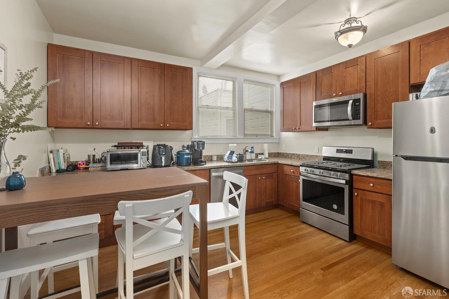 Detail Gallery Image 13 of 29 For 3820 Divisadero St, San Francisco,  CA 94123 - – Beds | – Baths