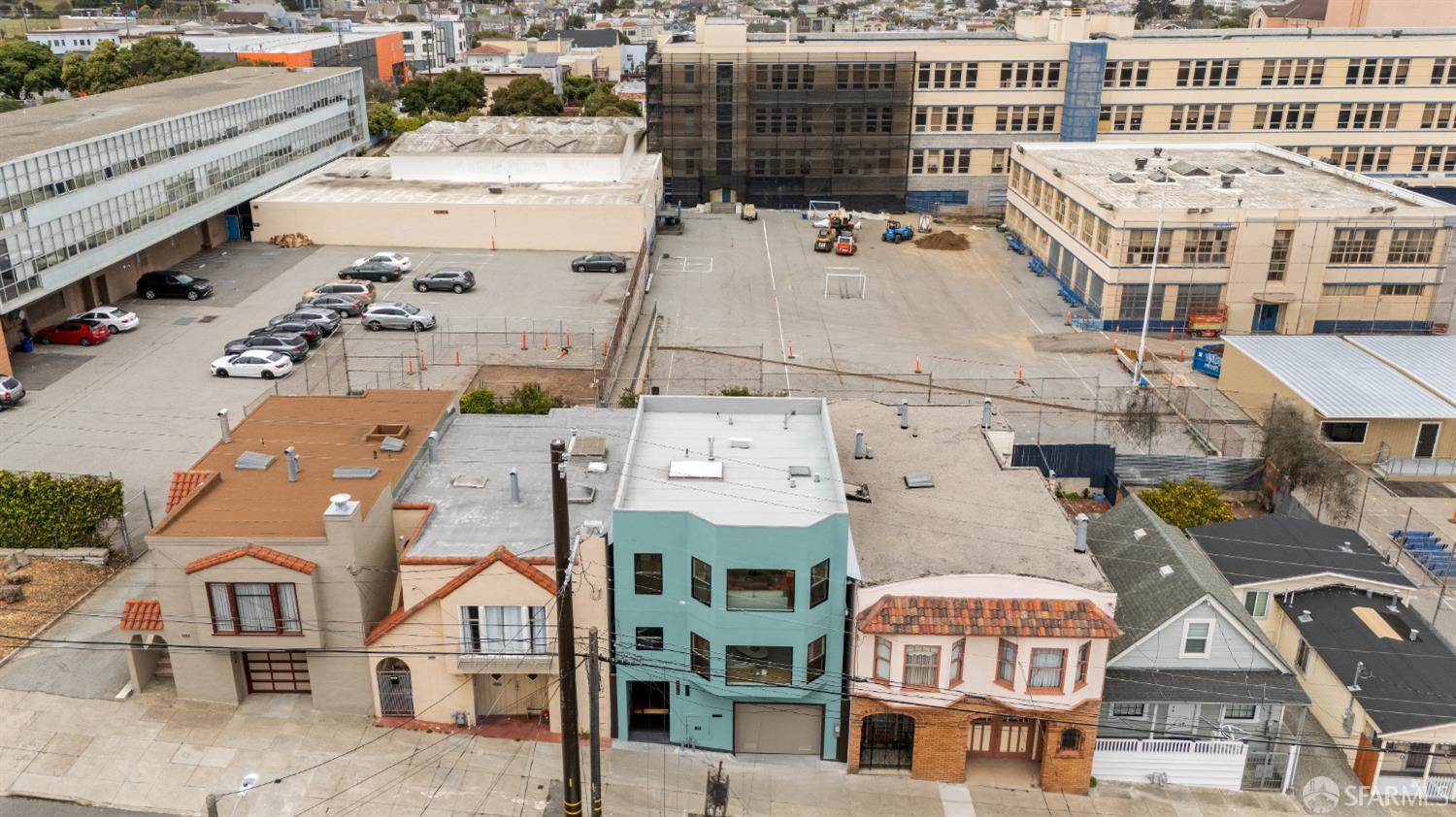 Detail Gallery Image 6 of 98 For 276 Seneca Ave, San Francisco,  CA 94112 - 5 Beds | 5 Baths