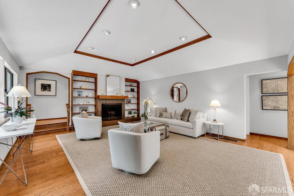 Detail Gallery Image 8 of 95 For 35 Ardilla Rd, Orinda,  CA 94563 - 4 Beds | 4 Baths