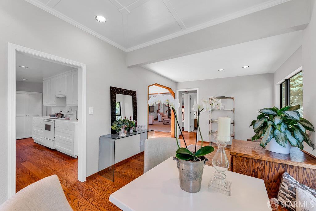 Detail Gallery Image 26 of 95 For 35 Ardilla Rd, Orinda,  CA 94563 - 4 Beds | 4 Baths
