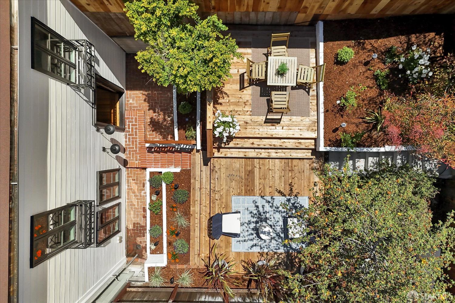 Detail Gallery Image 49 of 53 For 224 Twin Peaks Blvd, San Francisco,  CA 94114 - 3 Beds | 2/1 Baths