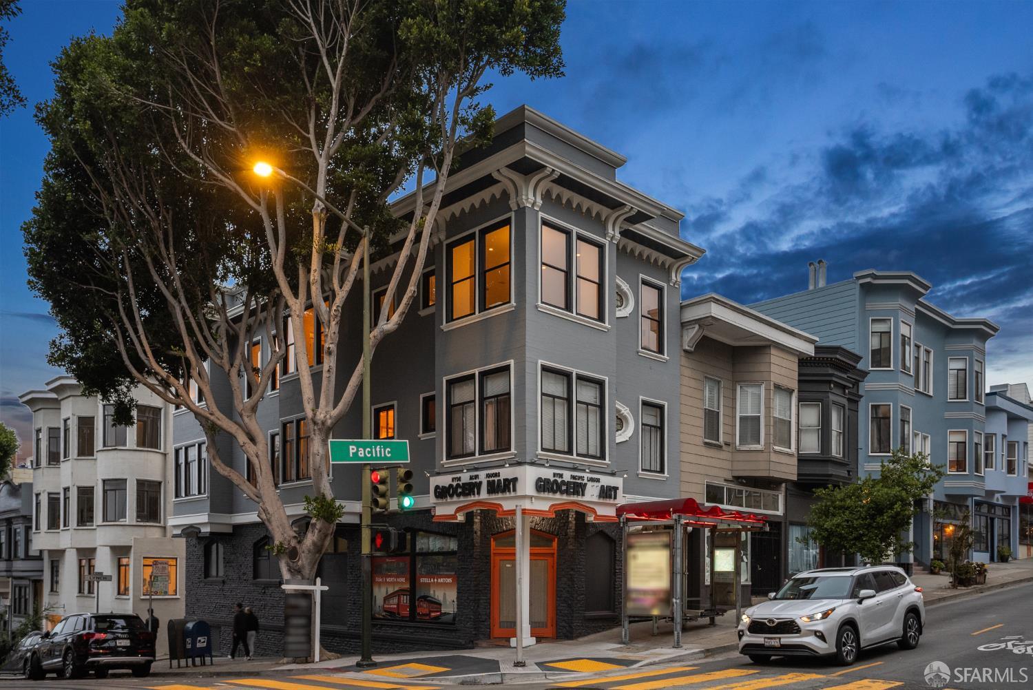 Detail Gallery Image 2 of 51 For 1396 Pacific Ave, San Francisco,  CA 94123 - 3 Beds | 2 Baths