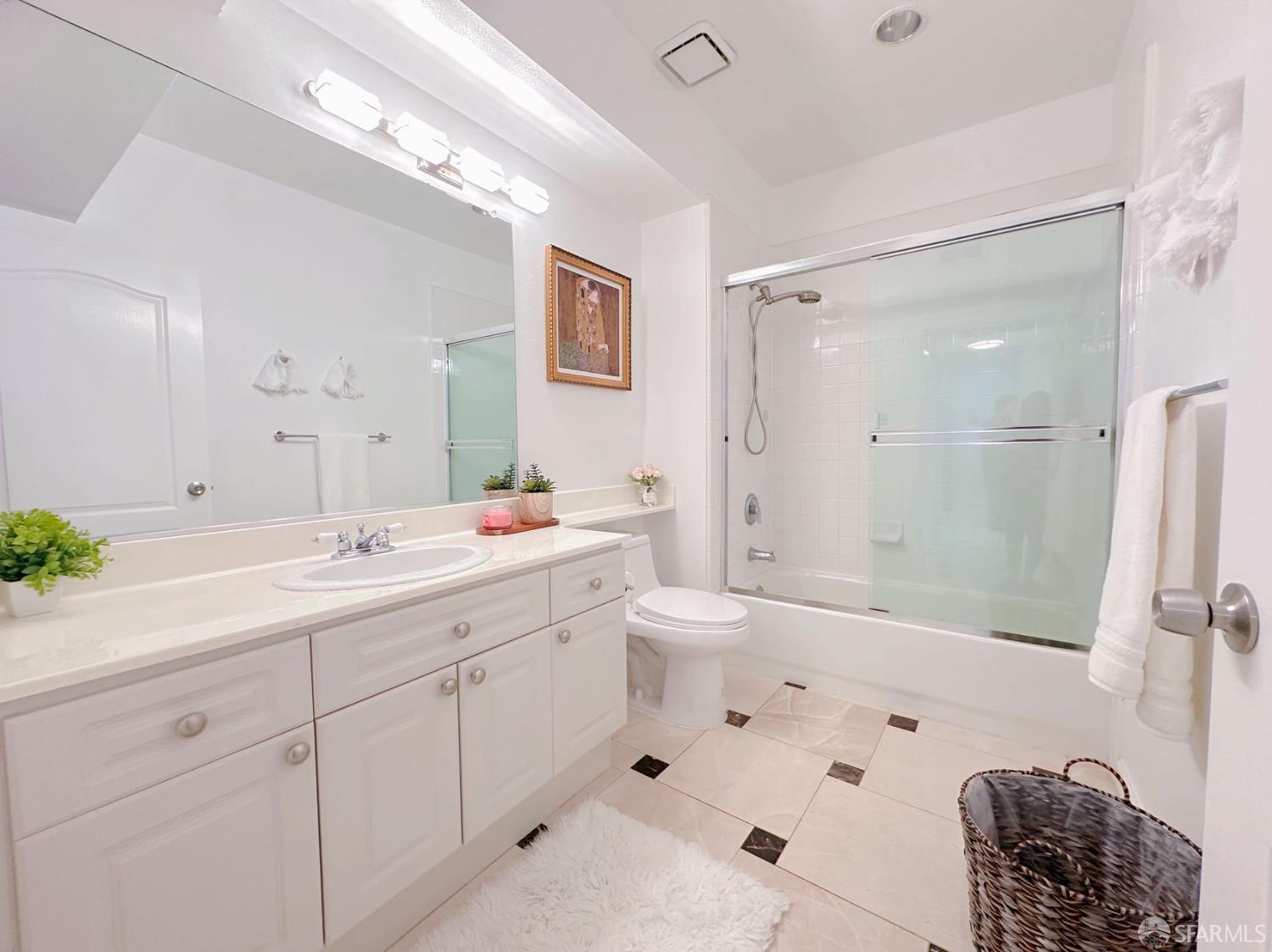 Detail Gallery Image 14 of 30 For 1951 Ofarrell St #420,  San Mateo,  CA 94403 - 2 Beds | 1 Baths