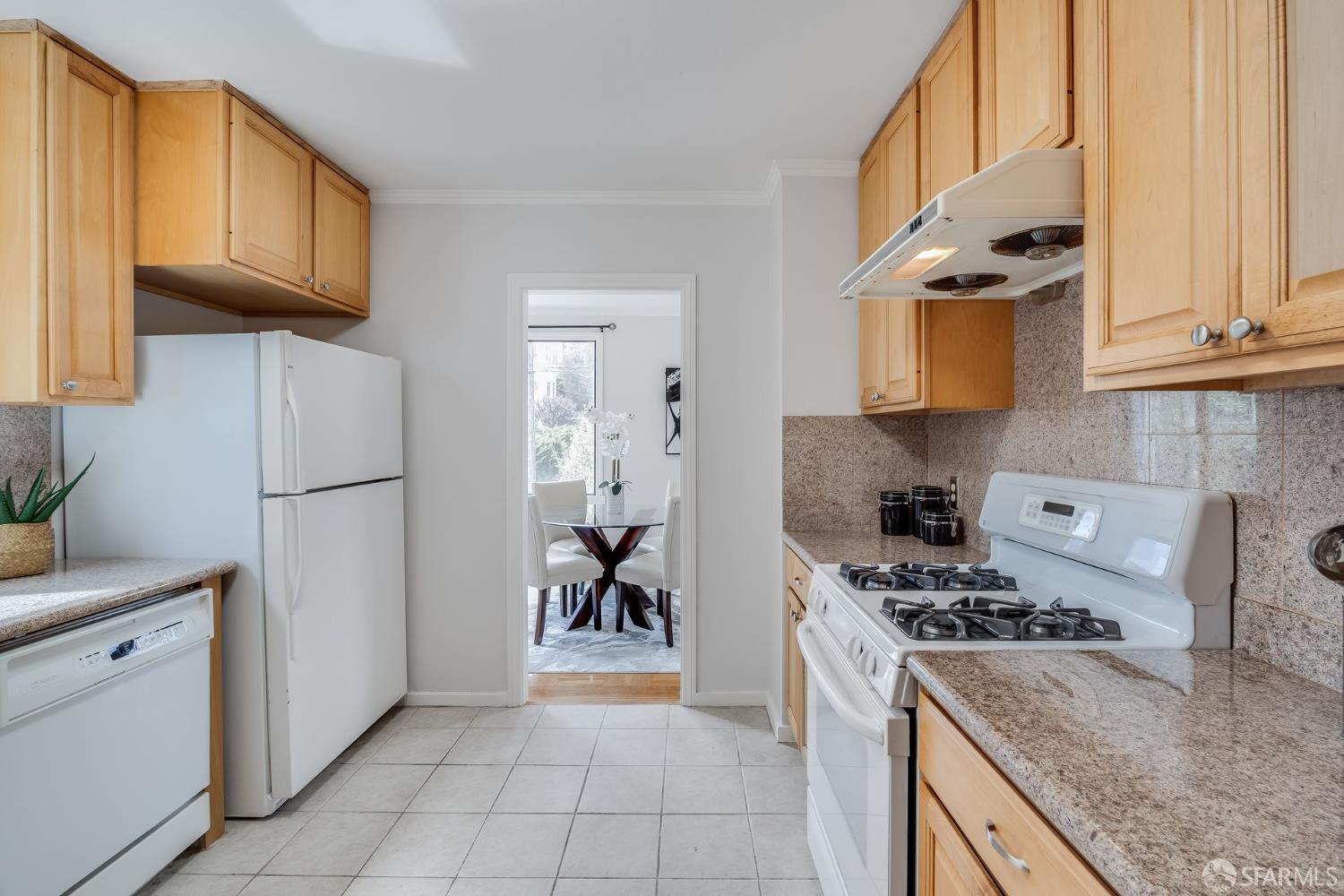 Detail Gallery Image 18 of 42 For 4527 Balboa St, San Francisco,  CA 94121 - 2 Beds | 2 Baths