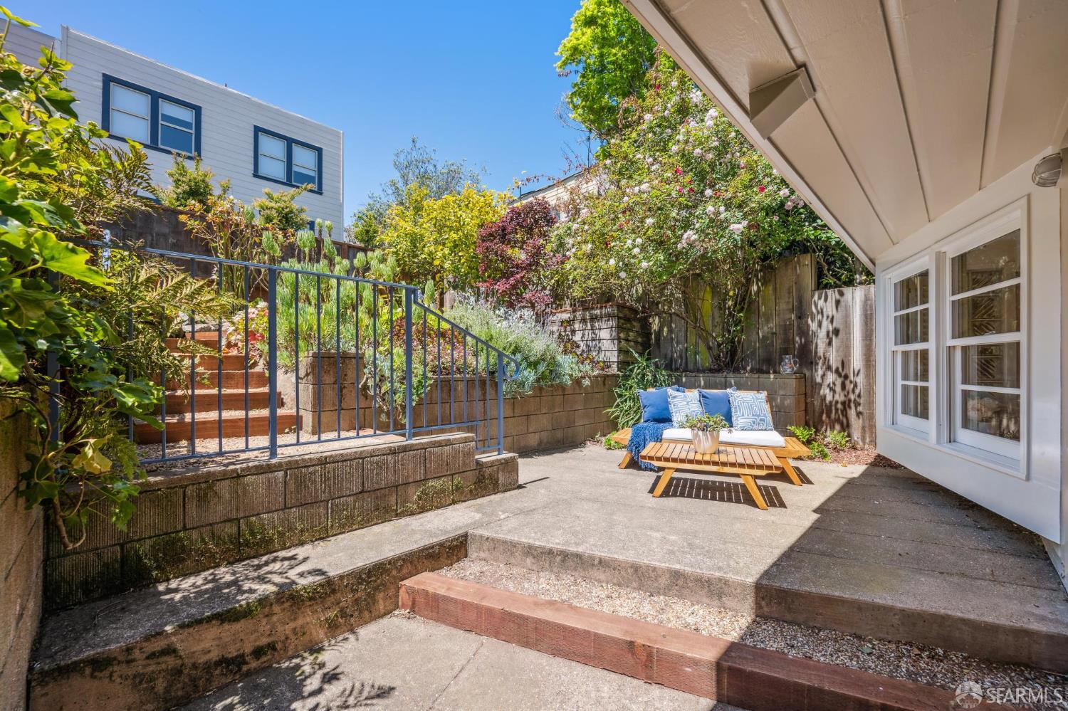 Detail Gallery Image 49 of 66 For 25 Roselyn Ter, San Francisco,  CA 94118 - 3 Beds | 2 Baths