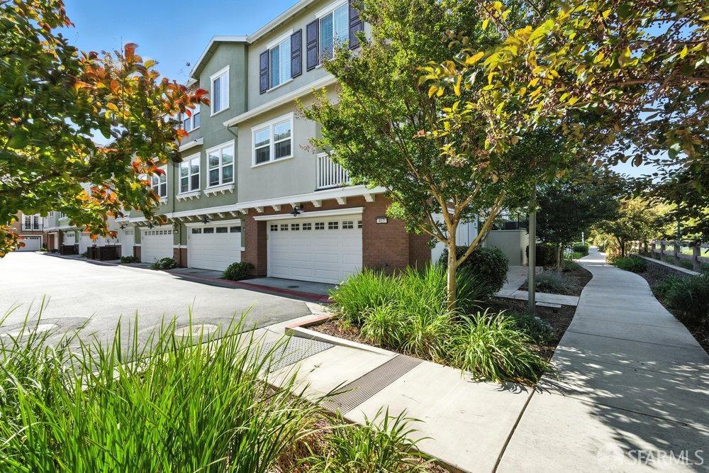 Detail Gallery Image 2 of 99 For 417 Longden Ave, San Mateo,  CA 94403 - 4 Beds | 3/1 Baths