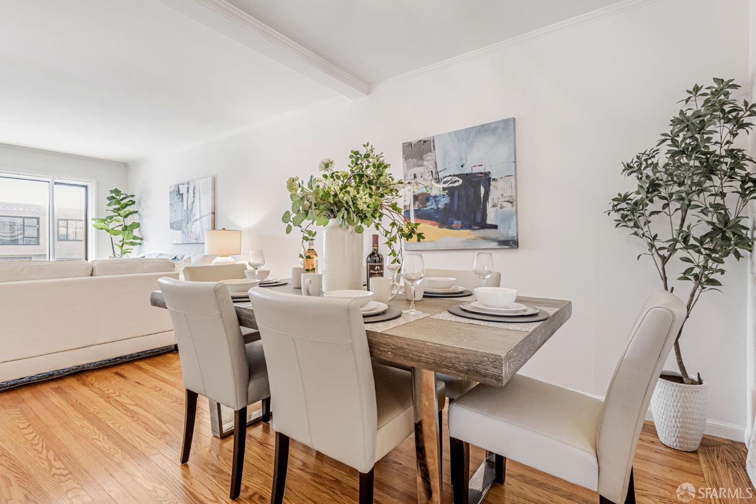 Detail Gallery Image 9 of 42 For 2930 Rivera St, San Francisco,  CA 94116 - 3 Beds | 3 Baths