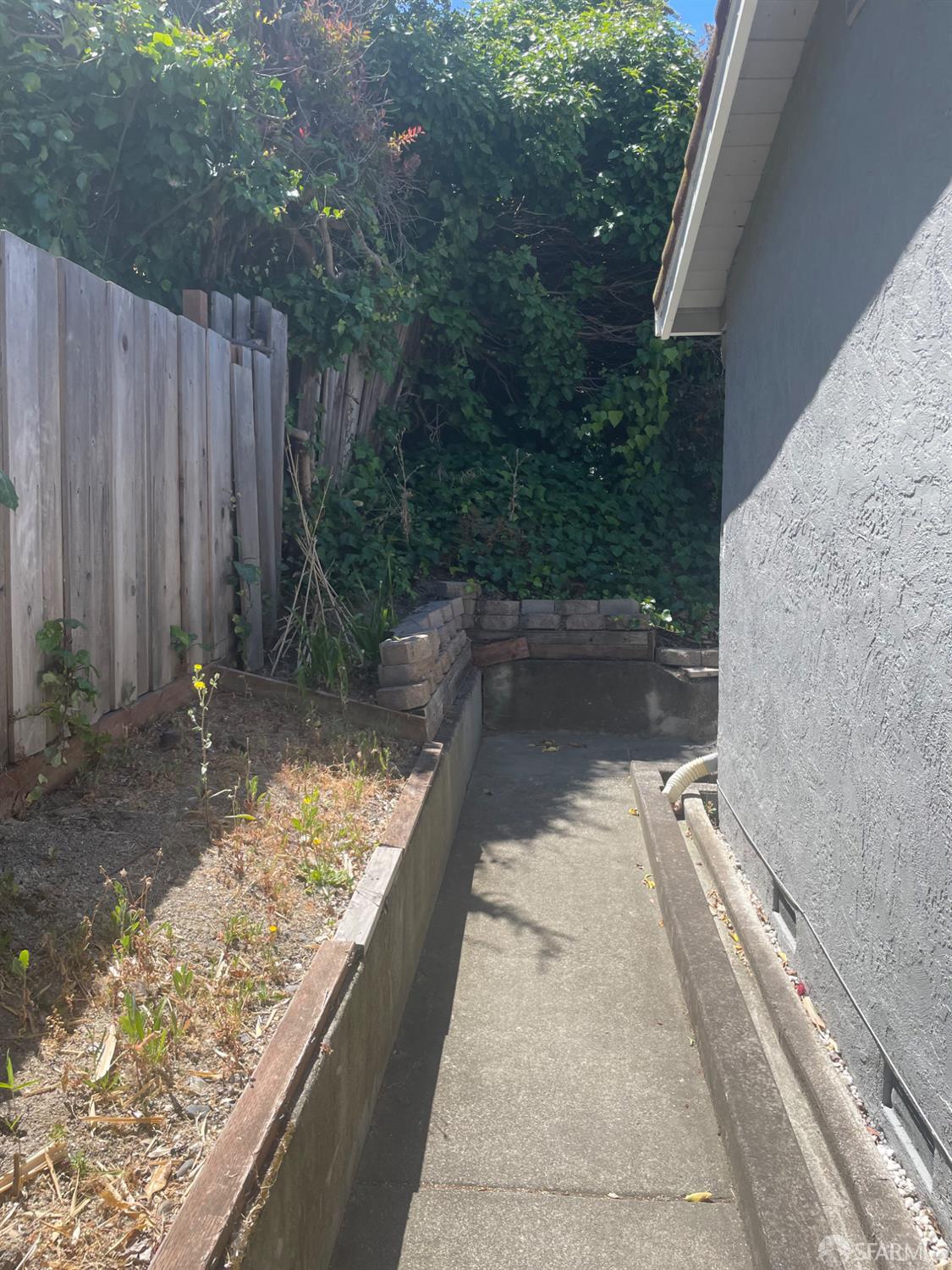 Detail Gallery Image 55 of 65 For 767 Marlesta Rd, Pinole,  CA 94564 - 3 Beds | 2/1 Baths