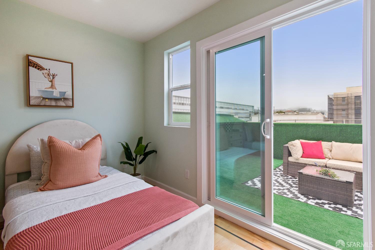 Detail Gallery Image 65 of 98 For 276 Seneca Ave, San Francisco,  CA 94112 - 5 Beds | 5 Baths