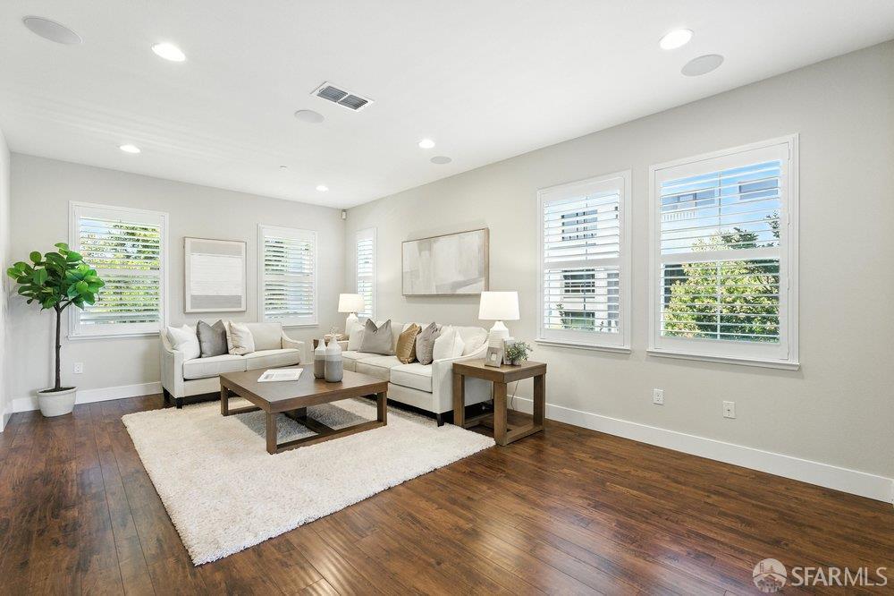 Detail Gallery Image 9 of 99 For 417 Longden Ave, San Mateo,  CA 94403 - 4 Beds | 3/1 Baths