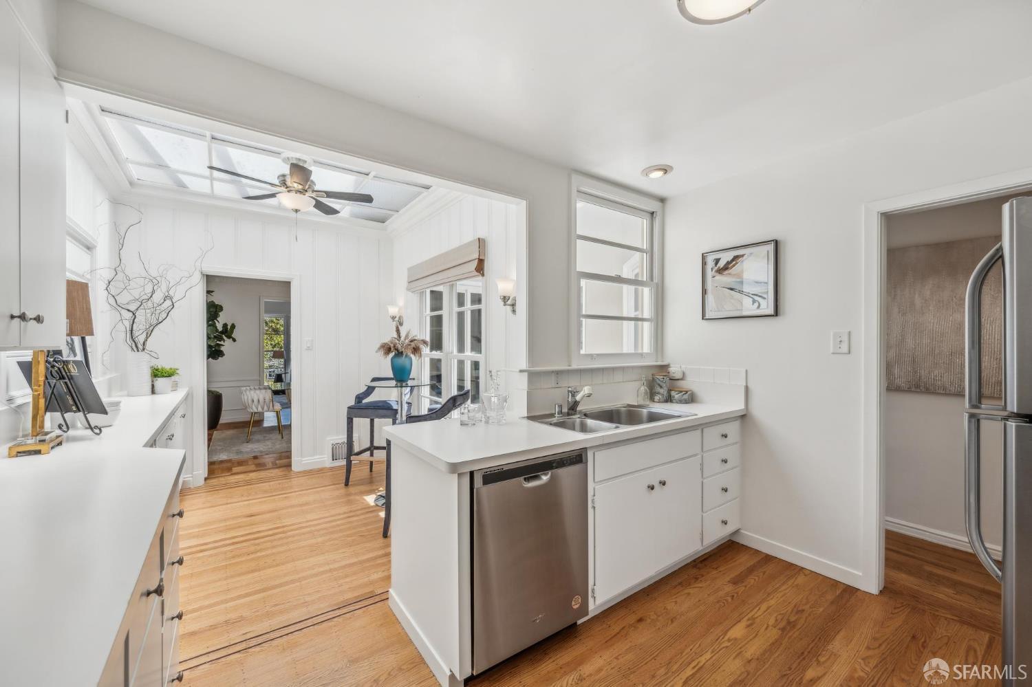 Detail Gallery Image 22 of 66 For 25 Roselyn Ter, San Francisco,  CA 94118 - 3 Beds | 2 Baths