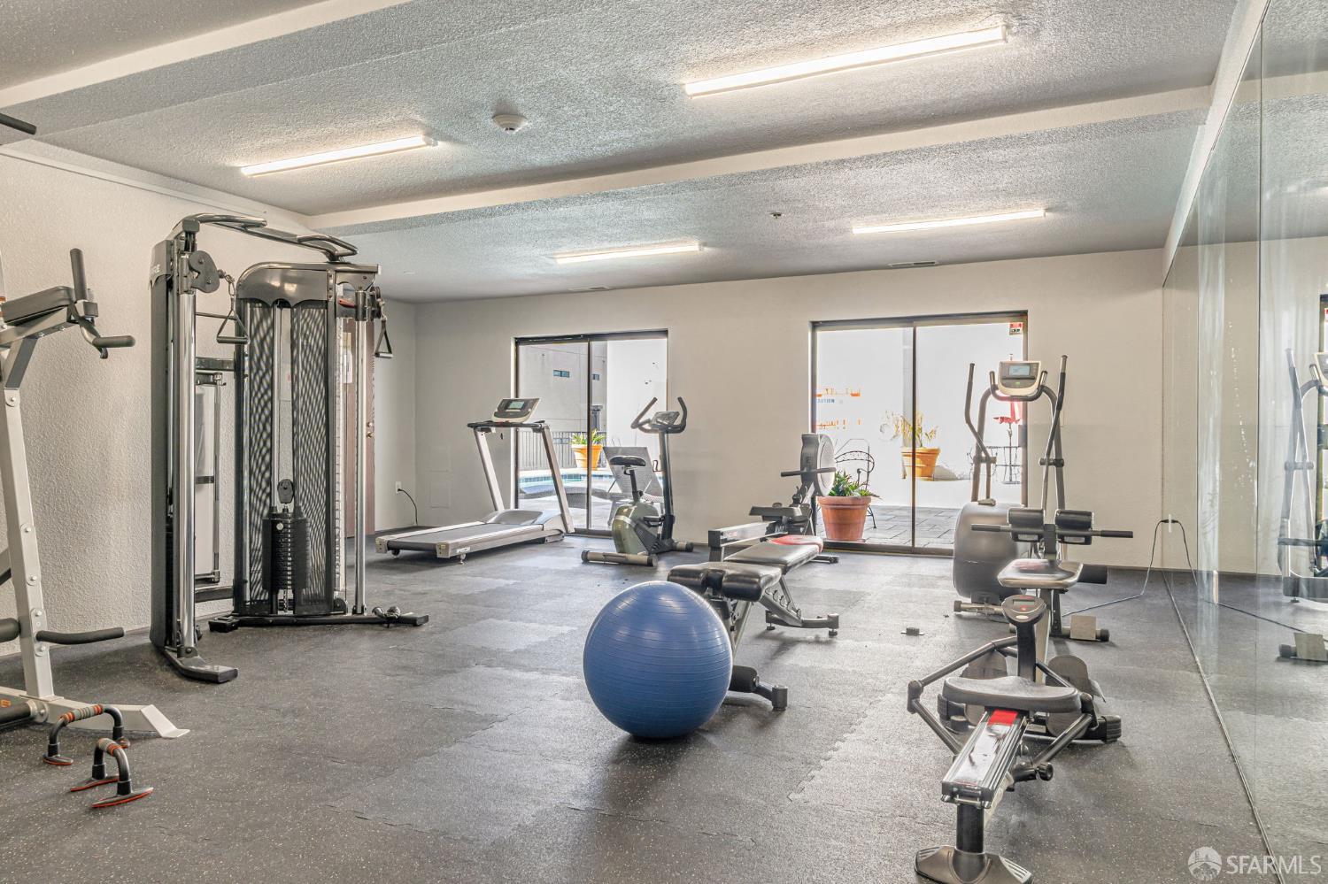 Detail Gallery Image 26 of 36 For 1396 El Camino Real #110,  Millbrae,  CA 94030 - 2 Beds | 2 Baths