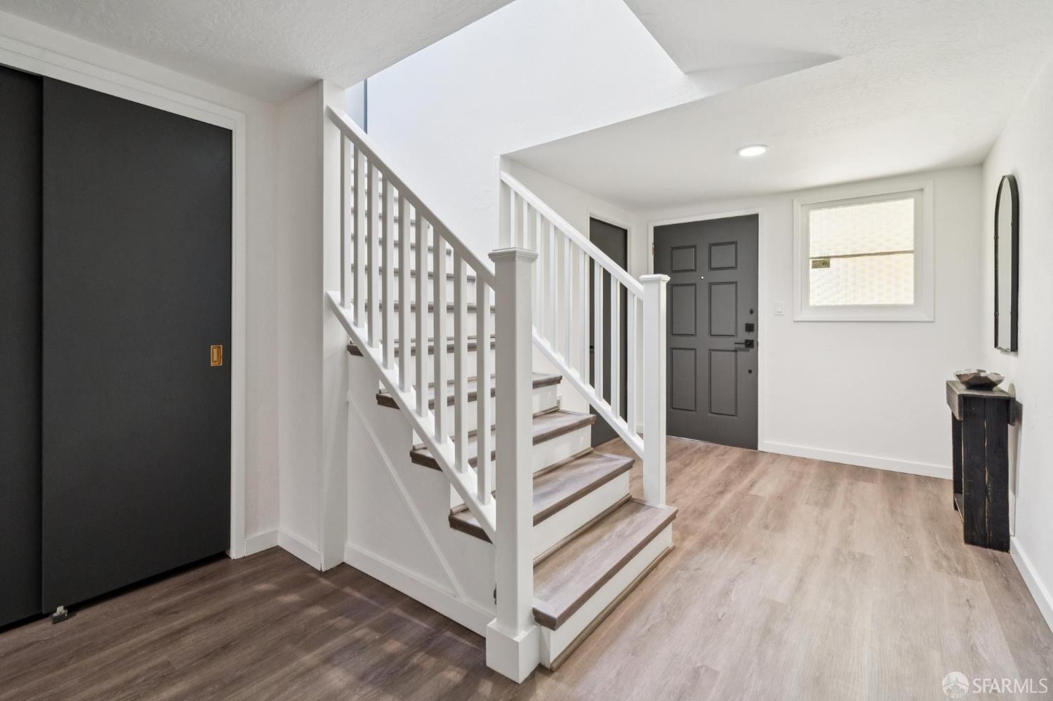 Detail Gallery Image 5 of 54 For 363 Prague St, San Francisco,  CA 94112 - 4 Beds | 2 Baths