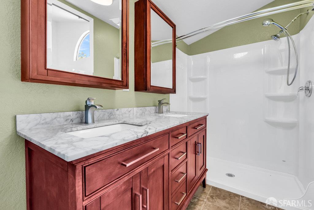 Detail Gallery Image 34 of 69 For 23599 Matthew Ct, Hayward,  CA 94541 - 3 Beds | 3 Baths