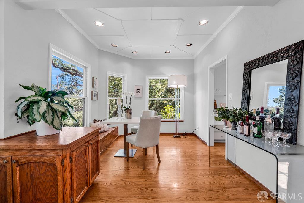 Detail Gallery Image 22 of 95 For 35 Ardilla Rd, Orinda,  CA 94563 - 4 Beds | 4 Baths