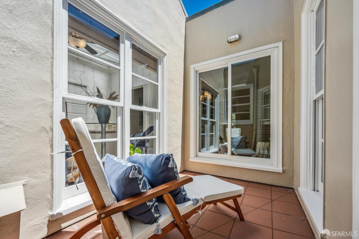 Detail Gallery Image 23 of 66 For 25 Roselyn Ter, San Francisco,  CA 94118 - 3 Beds | 2 Baths