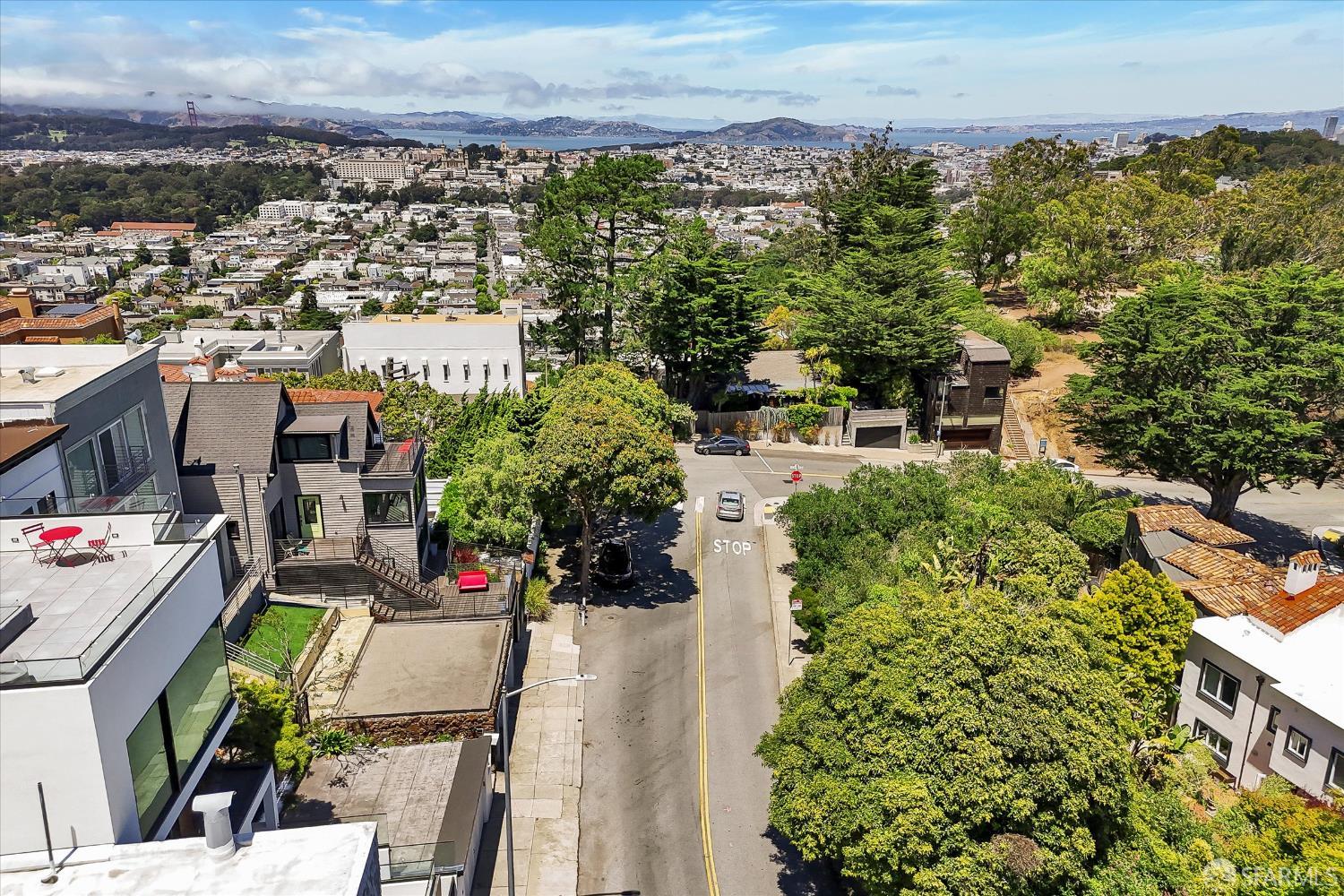 Detail Gallery Image 47 of 53 For 224 Twin Peaks Blvd, San Francisco,  CA 94114 - 3 Beds | 2/1 Baths