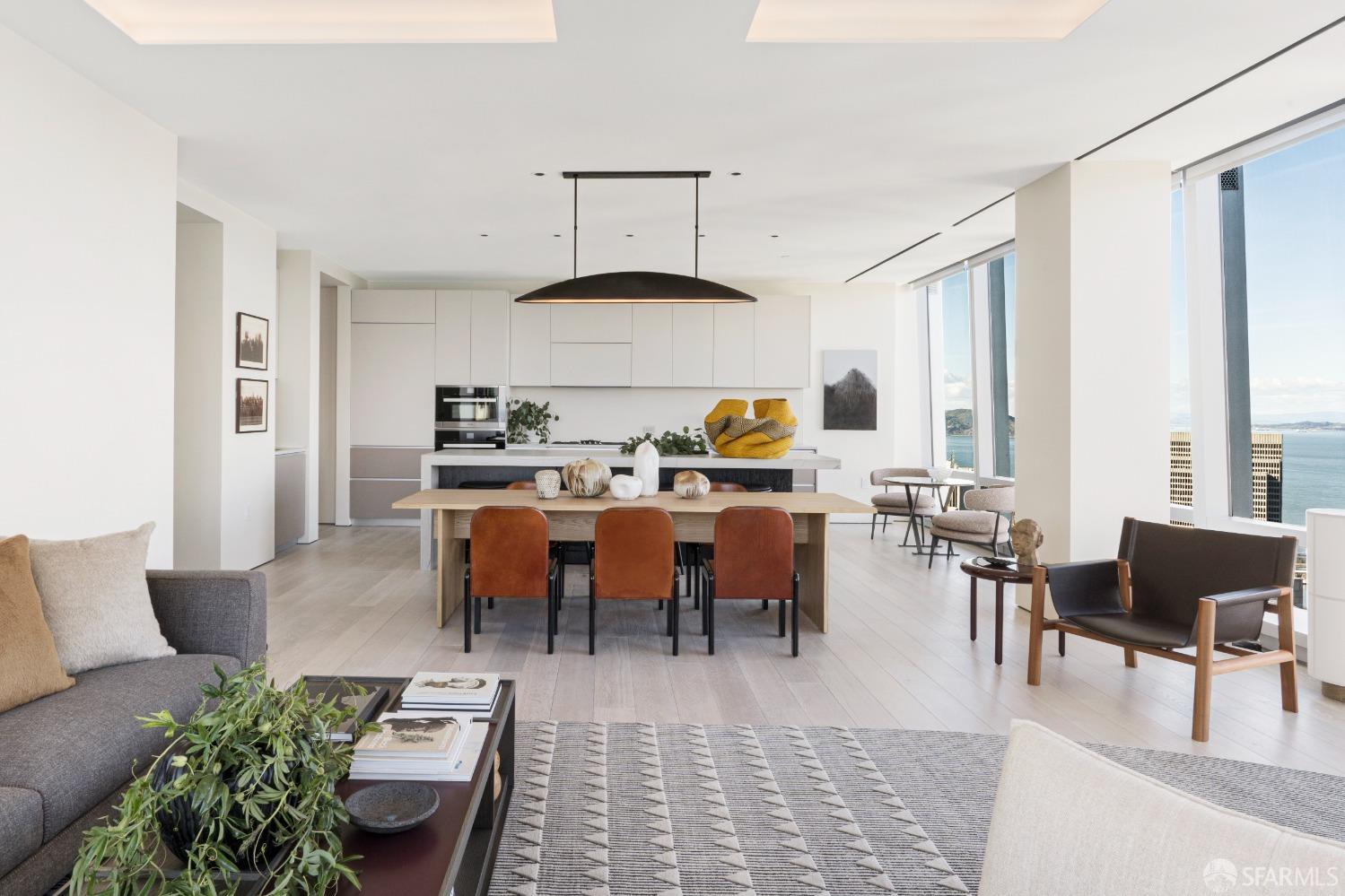 Photo #5: 425056013 Listing 